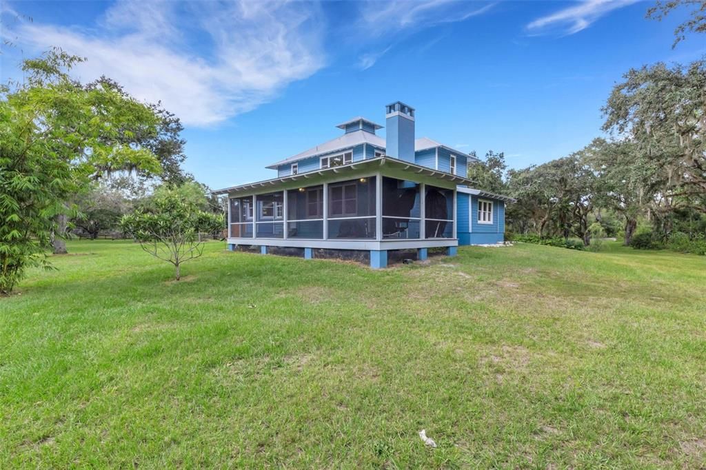 For Sale: $3,750,000 (3 beds, 3 baths, 3794 Square Feet)