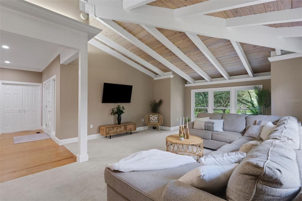 For Sale: $3,750,000 (3 beds, 3 baths, 3794 Square Feet)