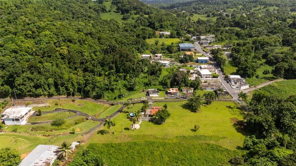 For Sale: $385,000 (3 beds, 2 baths, 966 Square Feet)