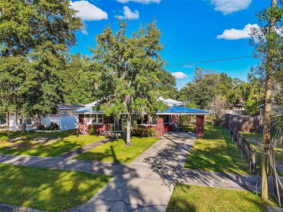 For Sale: $269,000 (2 beds, 1 baths, 1360 Square Feet)