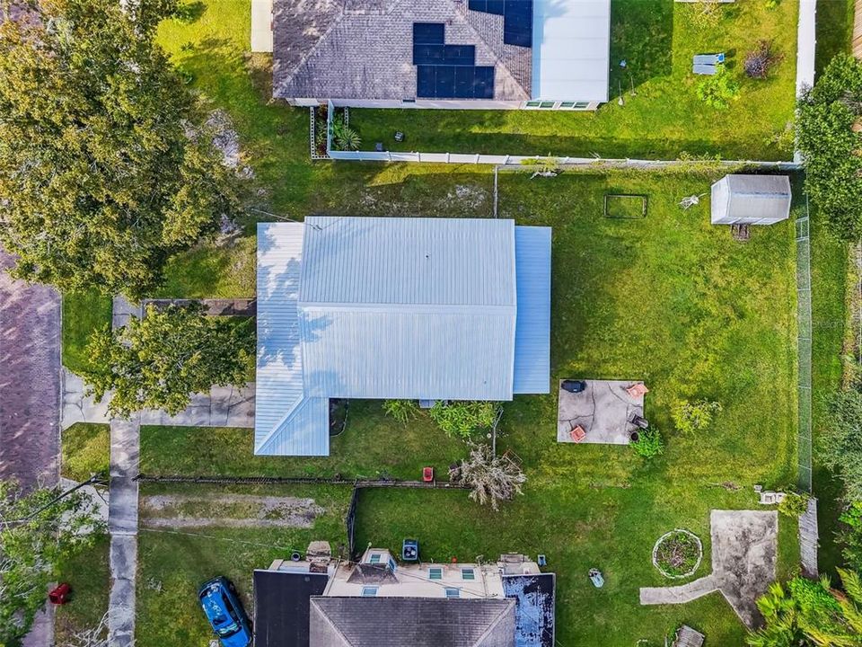 For Sale: $269,000 (2 beds, 1 baths, 1360 Square Feet)