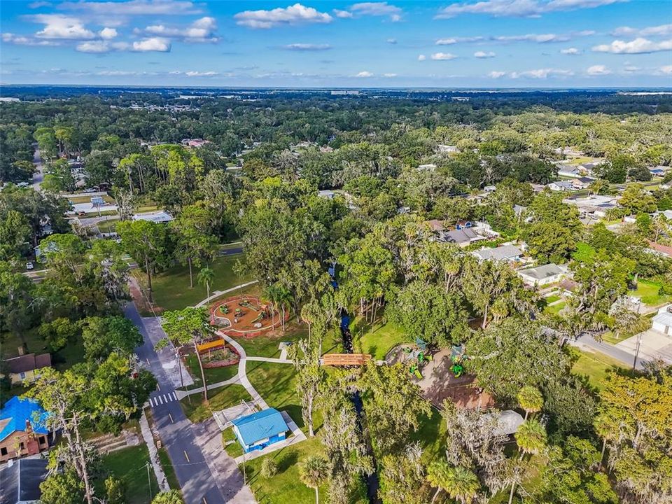 For Sale: $269,000 (2 beds, 1 baths, 1360 Square Feet)