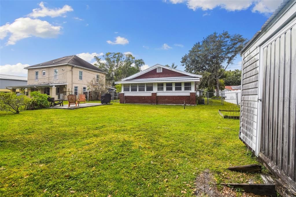 For Sale: $269,000 (2 beds, 1 baths, 1360 Square Feet)