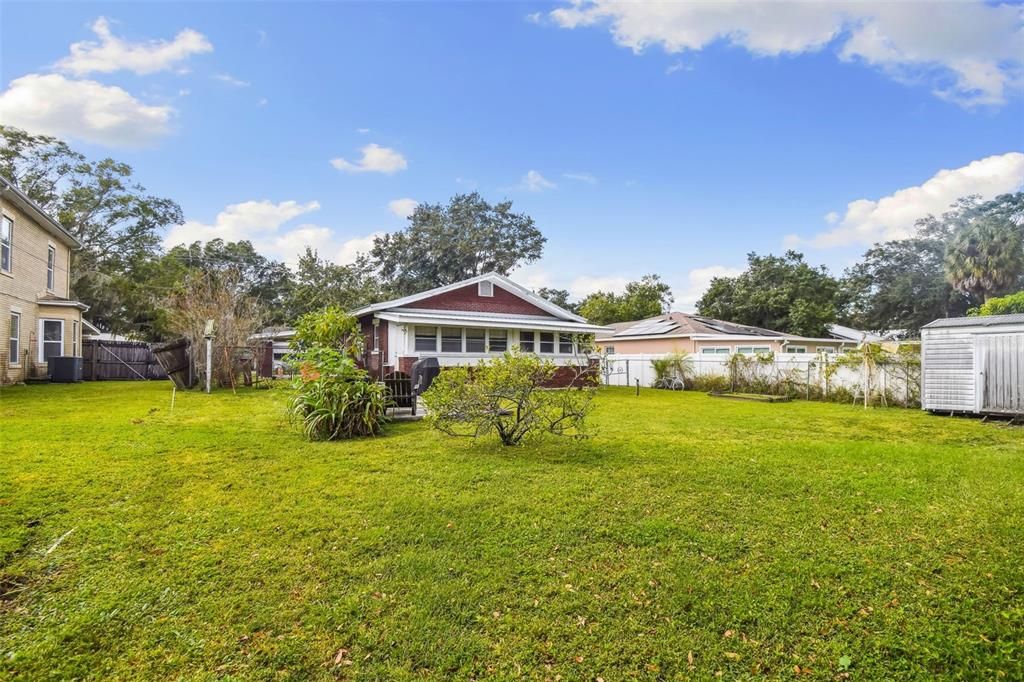 For Sale: $269,000 (2 beds, 1 baths, 1360 Square Feet)