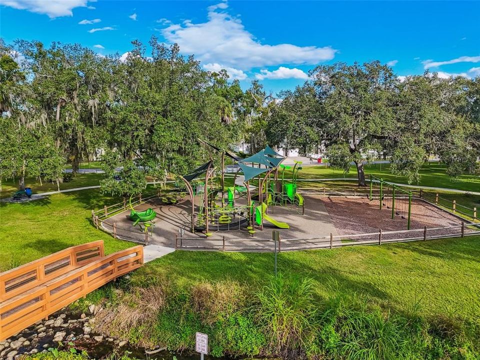 For Sale: $269,000 (2 beds, 1 baths, 1360 Square Feet)