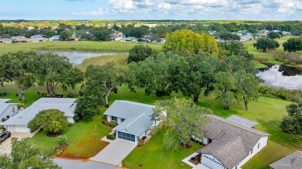 For Sale: $275,000 (2 beds, 2 baths, 1422 Square Feet)