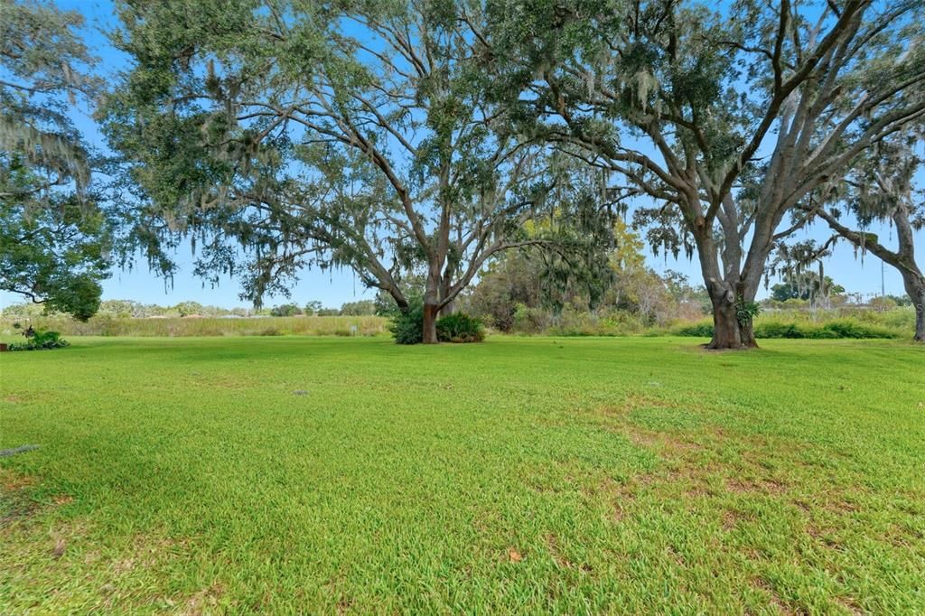 For Sale: $275,000 (2 beds, 2 baths, 1422 Square Feet)