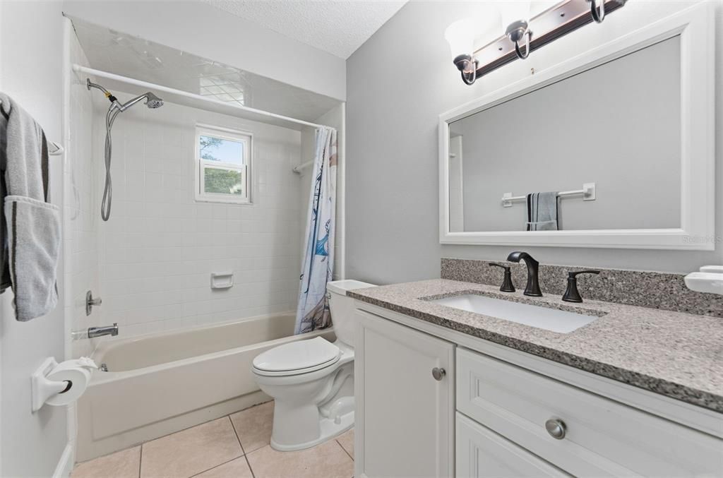 For Sale: $275,000 (2 beds, 2 baths, 1422 Square Feet)