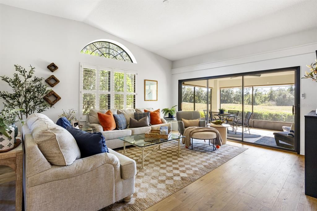 На продажу: $319,900 (3 спален, 2 ванн, 1897 Квадратных фут)