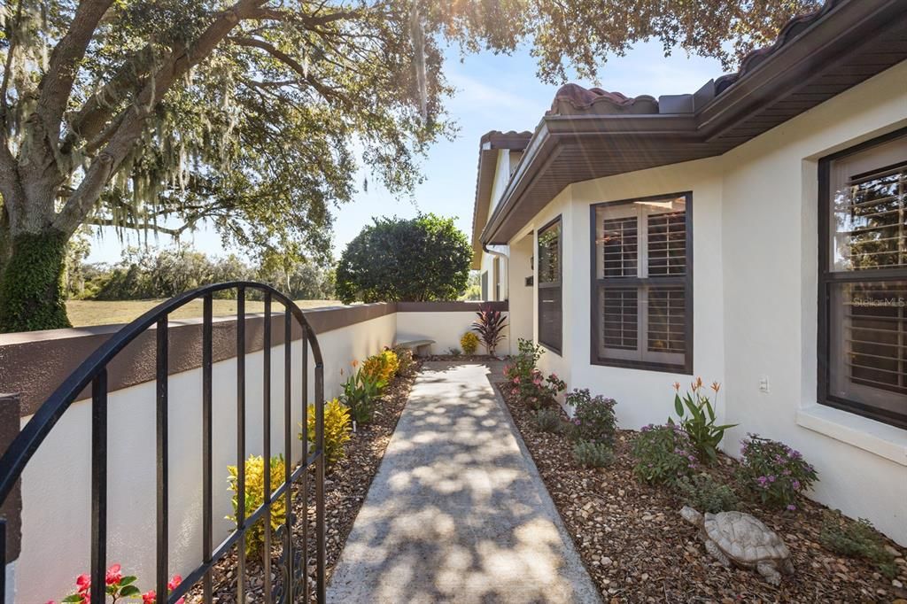 На продажу: $319,900 (3 спален, 2 ванн, 1897 Квадратных фут)