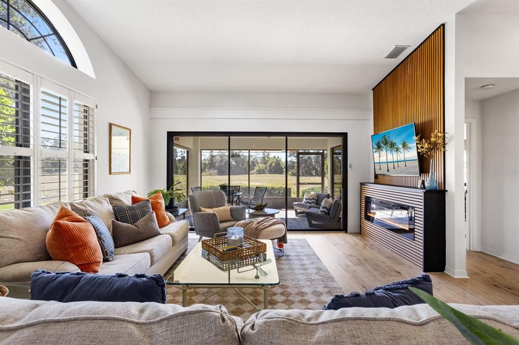 На продажу: $319,900 (3 спален, 2 ванн, 1897 Квадратных фут)