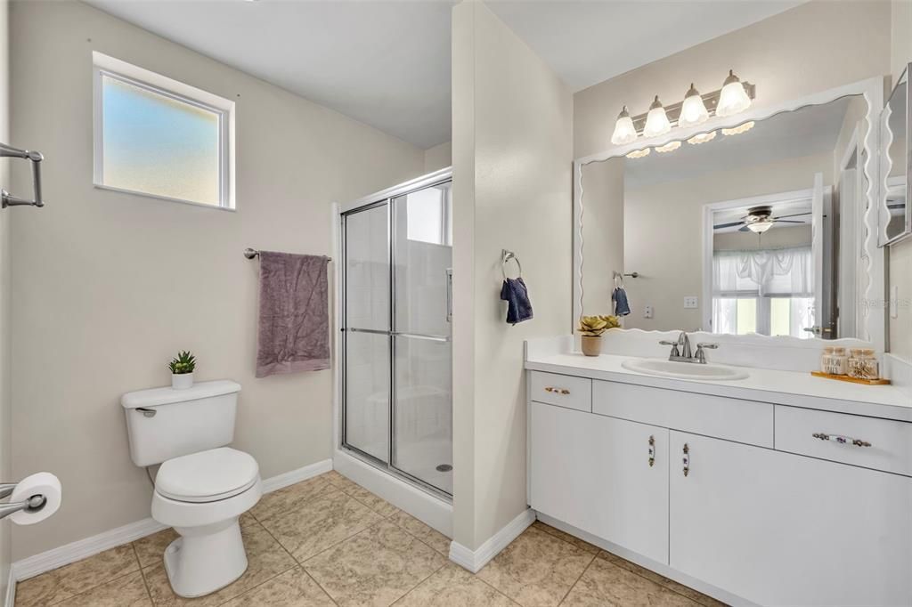 For Sale: $299,000 (2 beds, 2 baths, 1335 Square Feet)