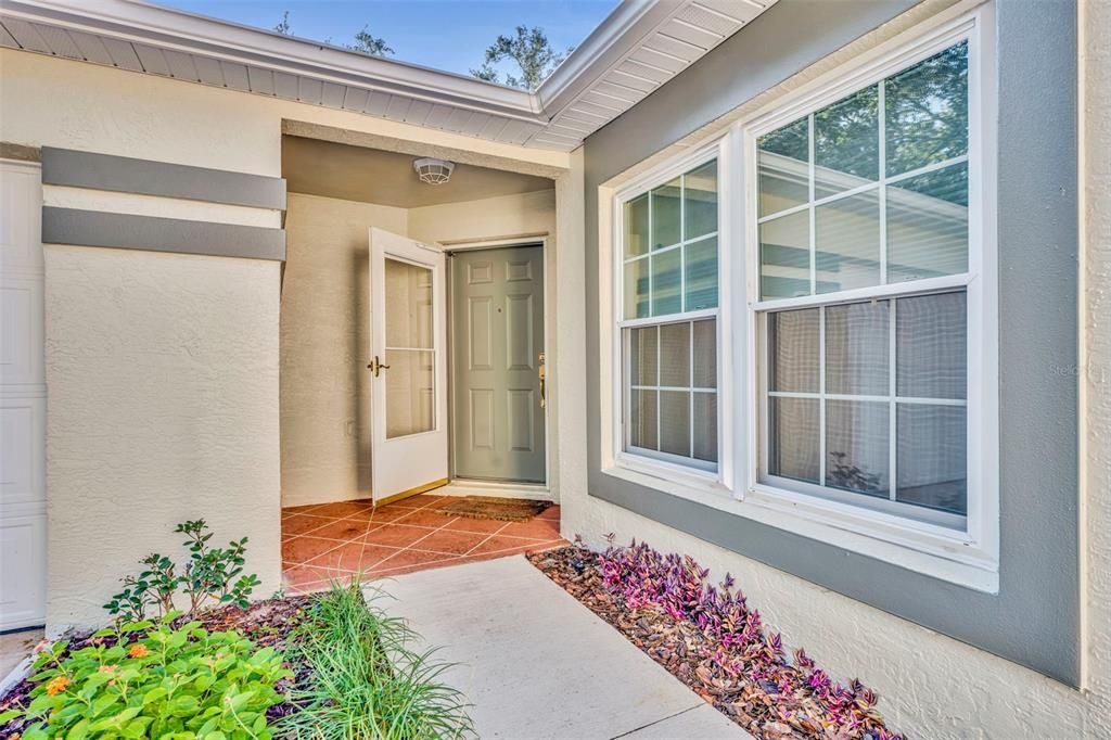 For Sale: $299,000 (2 beds, 2 baths, 1335 Square Feet)