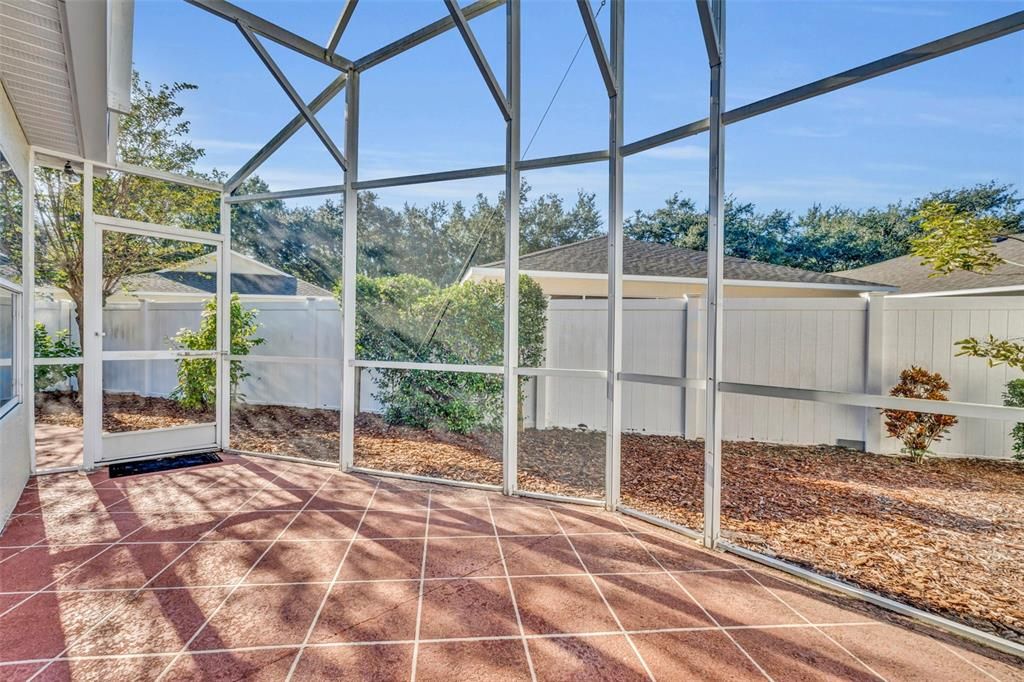 For Sale: $299,000 (2 beds, 2 baths, 1335 Square Feet)