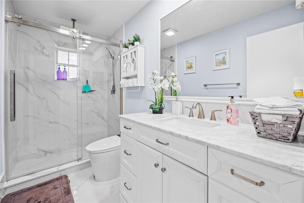 For Sale: $370,000 (3 beds, 2 baths, 1586 Square Feet)