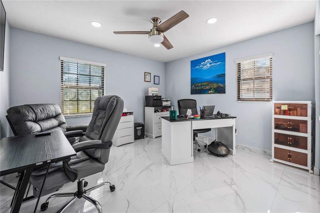 For Sale: $370,000 (3 beds, 2 baths, 1586 Square Feet)