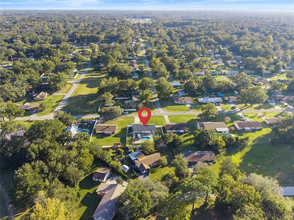 For Sale: $370,000 (3 beds, 2 baths, 1586 Square Feet)