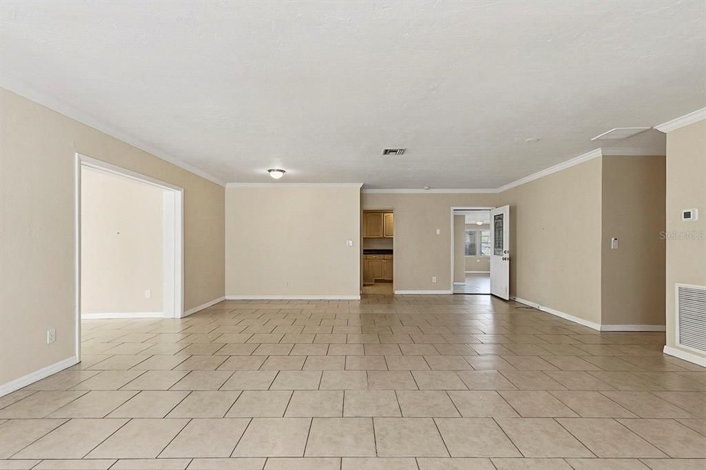 For Sale: $434,900 (4 beds, 2 baths, 2642 Square Feet)