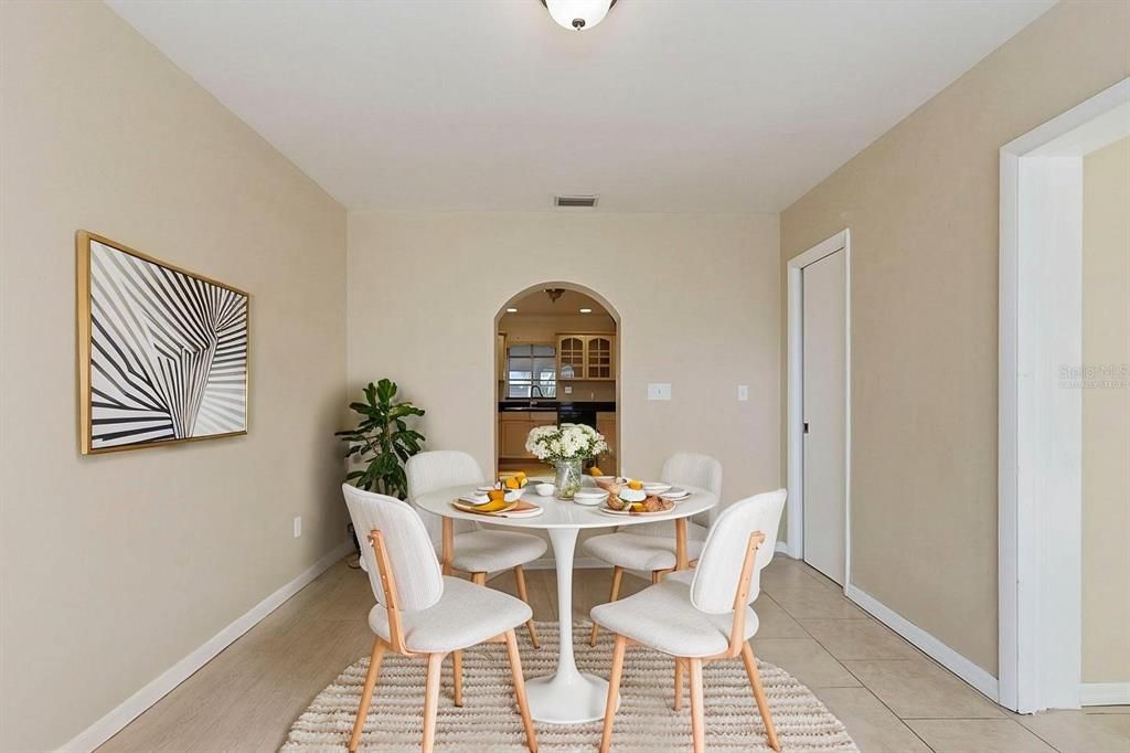 For Sale: $434,900 (4 beds, 2 baths, 2642 Square Feet)