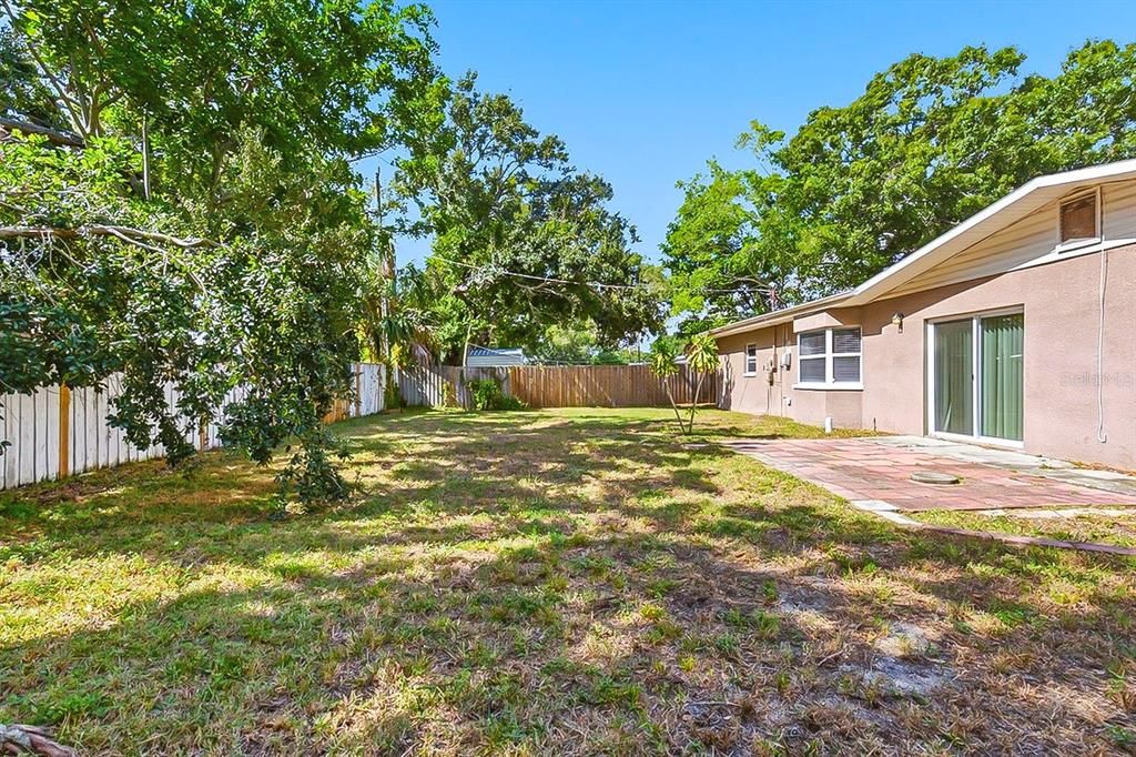 For Sale: $434,900 (4 beds, 2 baths, 2642 Square Feet)