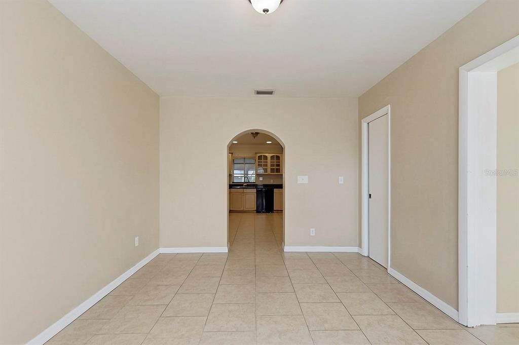 For Sale: $434,900 (4 beds, 2 baths, 2642 Square Feet)