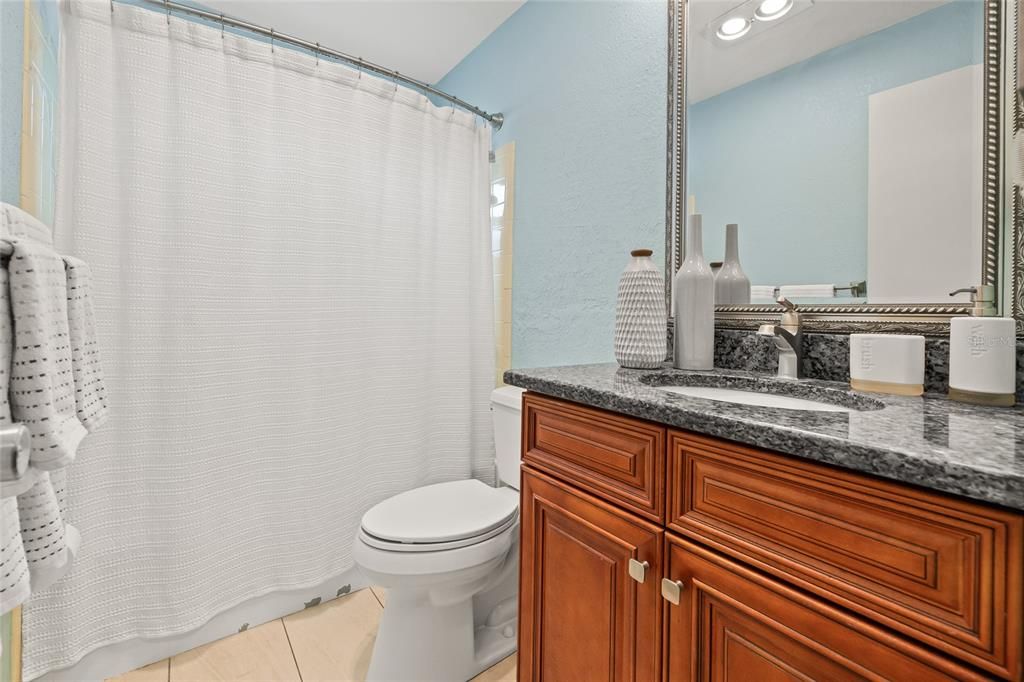 For Sale: $389,500 (2 beds, 2 baths, 1598 Square Feet)