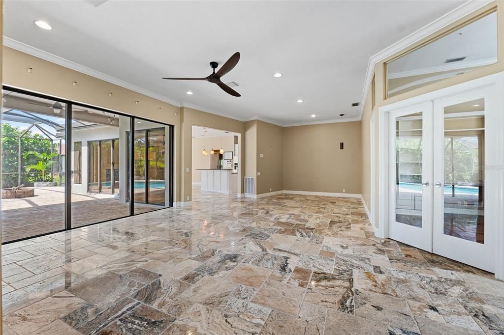 Под контрактом: $1,150,000 (3 спален, 3 ванн, 2760 Квадратных фут)