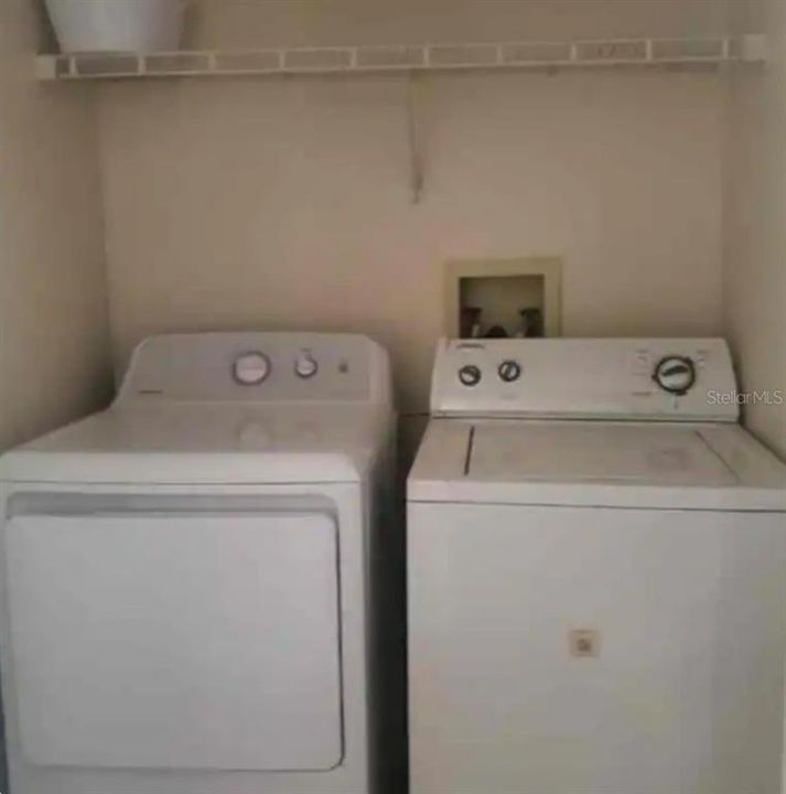 For Sale: $208,500 (2 beds, 2 baths, 1066 Square Feet)