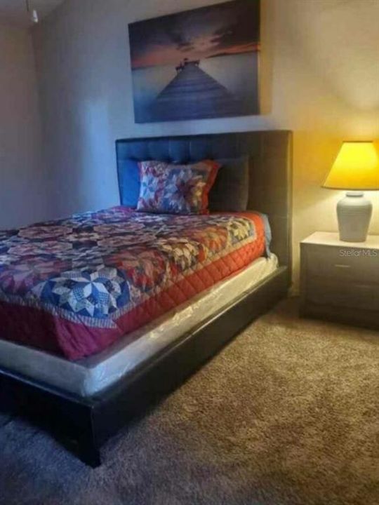 For Sale: $208,500 (2 beds, 2 baths, 1066 Square Feet)