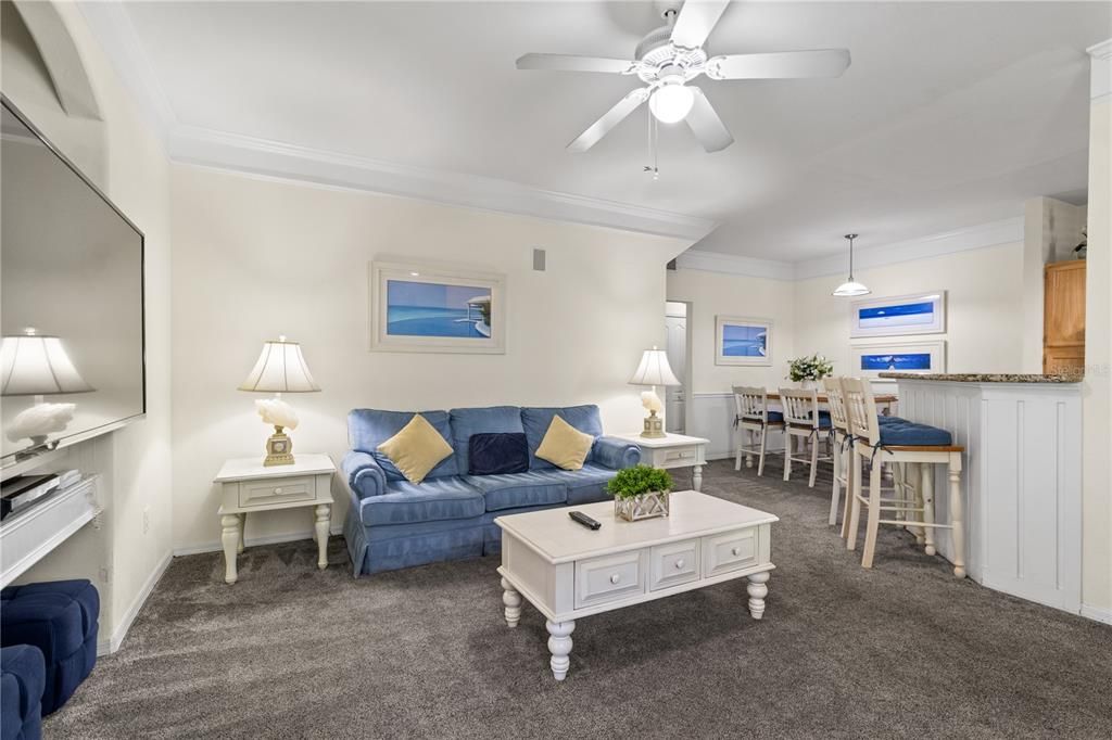 For Sale: $265,000 (2 beds, 2 baths, 1159 Square Feet)