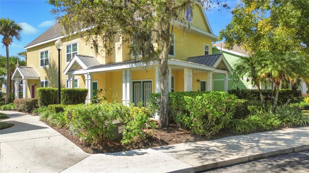 For Sale: $265,000 (2 beds, 2 baths, 1159 Square Feet)