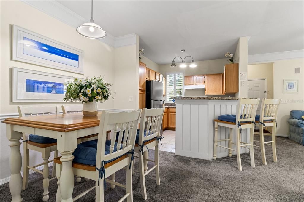 For Sale: $265,000 (2 beds, 2 baths, 1159 Square Feet)