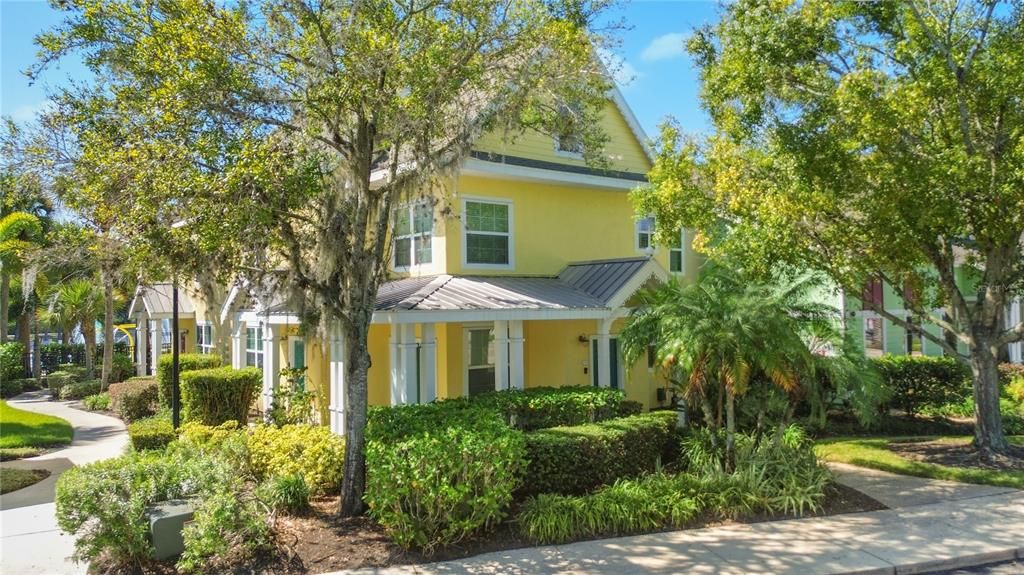 For Sale: $265,000 (2 beds, 2 baths, 1159 Square Feet)