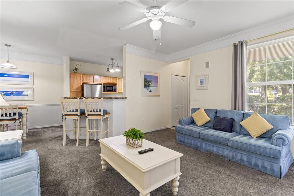 For Sale: $265,000 (2 beds, 2 baths, 1159 Square Feet)