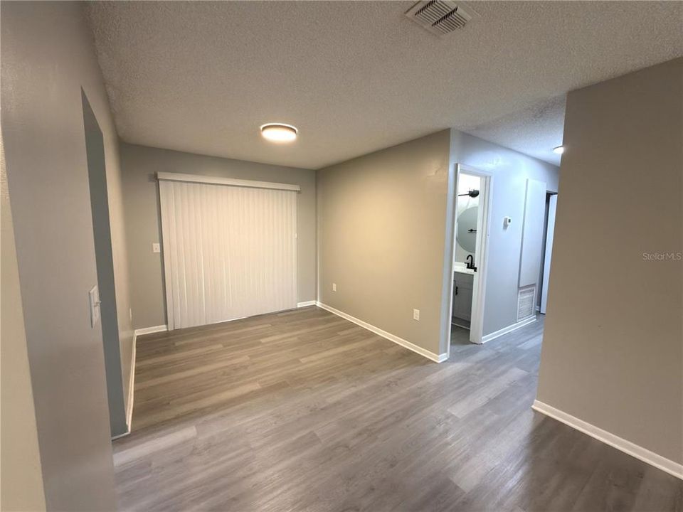 For Rent: $1,450 (2 beds, 2 baths, 1040 Square Feet)