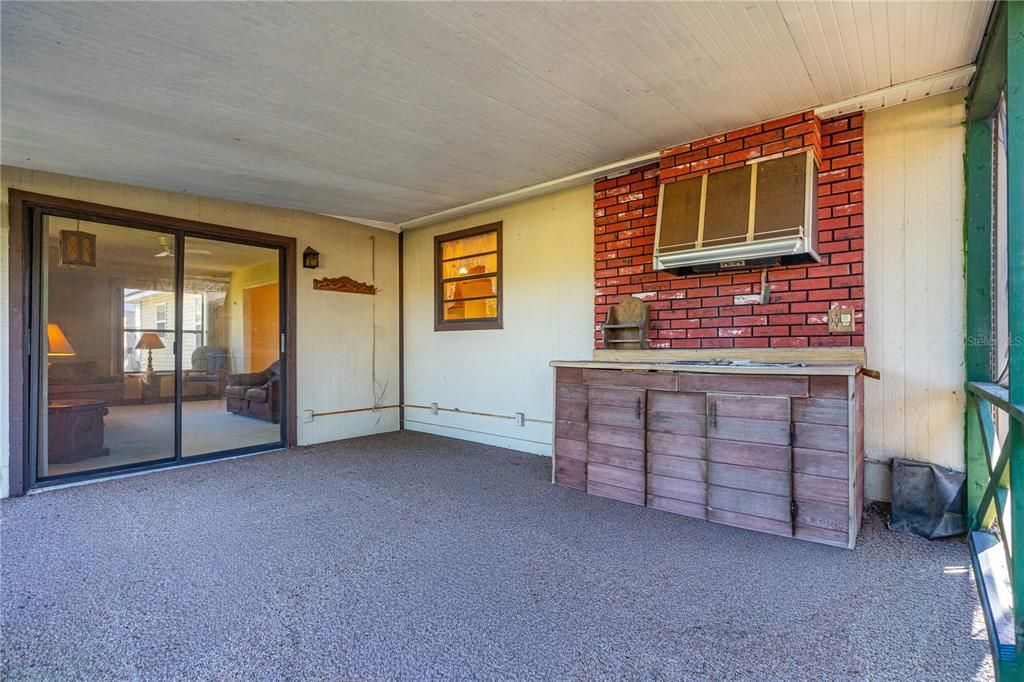 For Sale: $320,000 (3 beds, 2 baths, 1498 Square Feet)