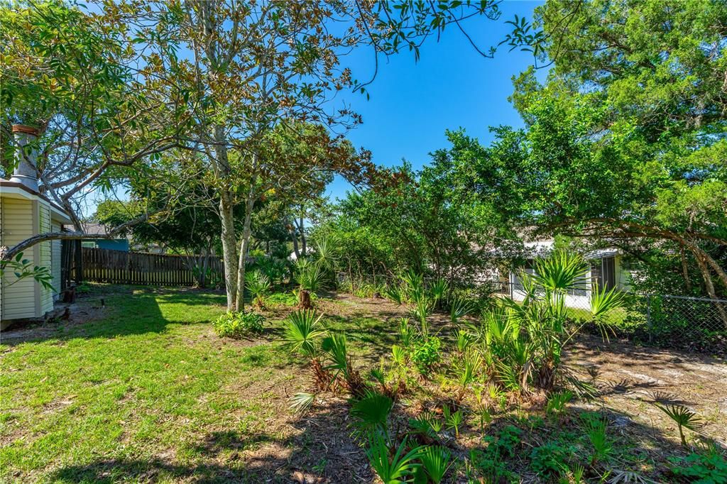 For Sale: $320,000 (3 beds, 2 baths, 1498 Square Feet)