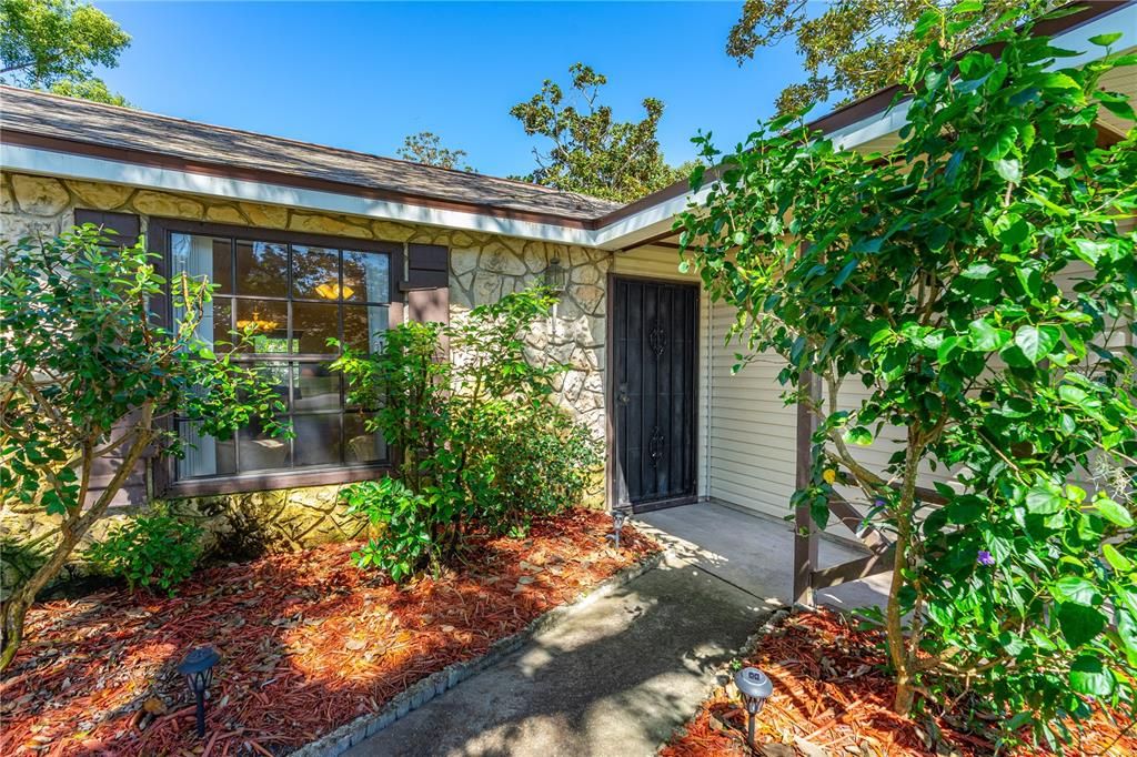 For Sale: $320,000 (3 beds, 2 baths, 1498 Square Feet)