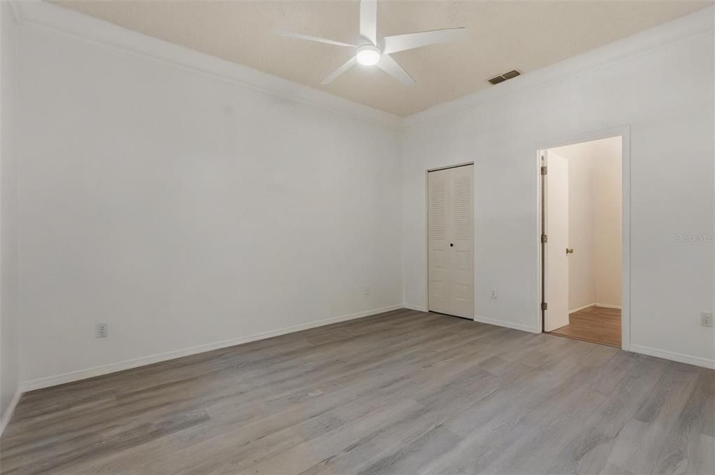 For Sale: $205,000 (2 beds, 2 baths, 1045 Square Feet)
