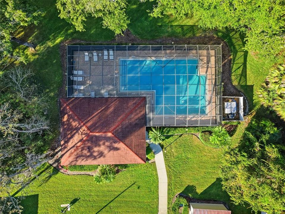 For Sale: $205,000 (2 beds, 2 baths, 1045 Square Feet)