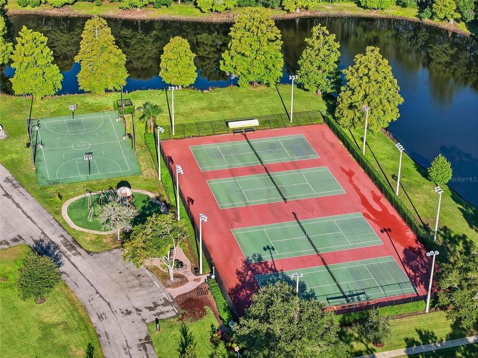 For Sale: $205,000 (2 beds, 2 baths, 1045 Square Feet)