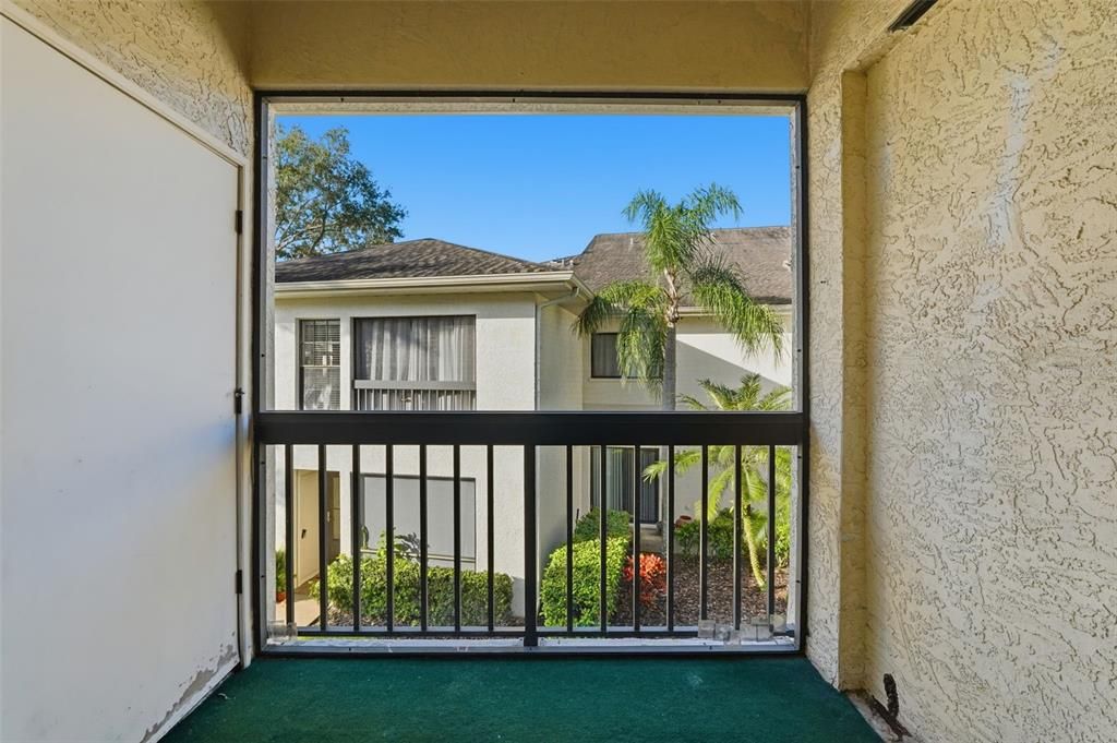 For Sale: $205,000 (2 beds, 2 baths, 1045 Square Feet)