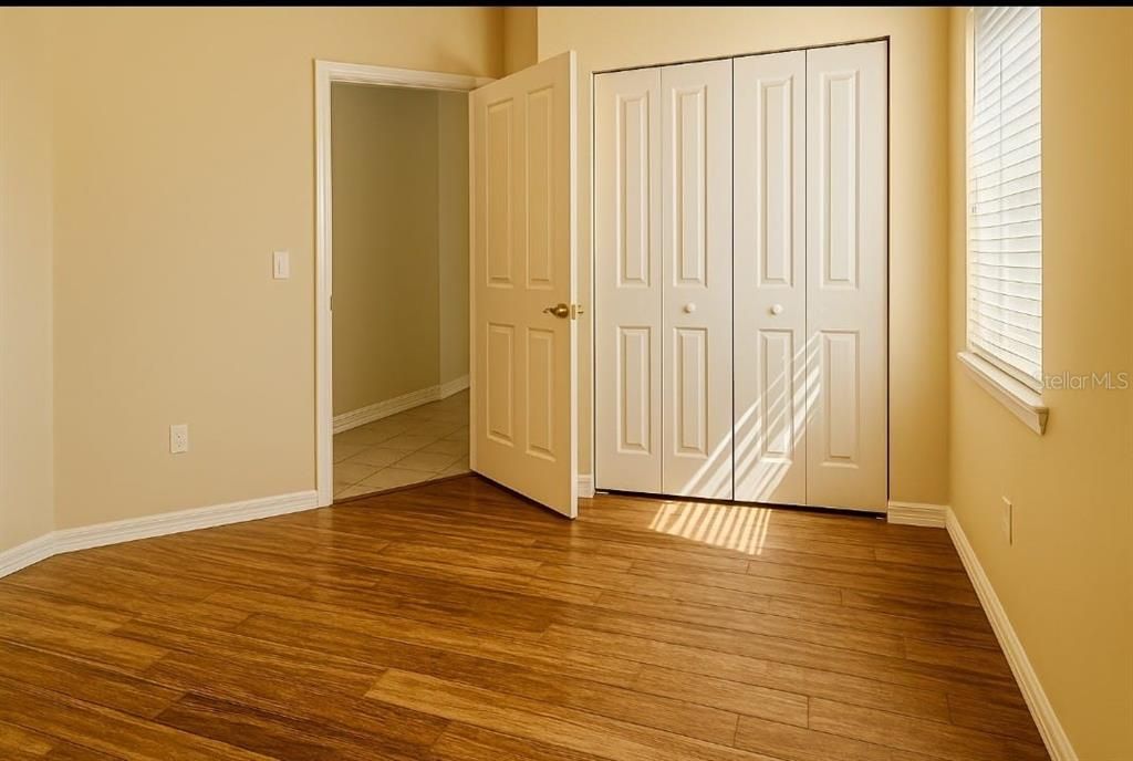 Под контрактом: $429,000 (3 спален, 2 ванн, 1872 Квадратных фут)