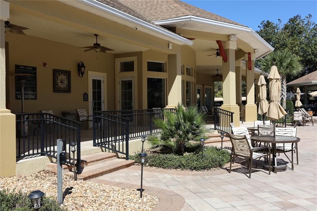 Под контрактом: $429,000 (3 спален, 2 ванн, 1872 Квадратных фут)