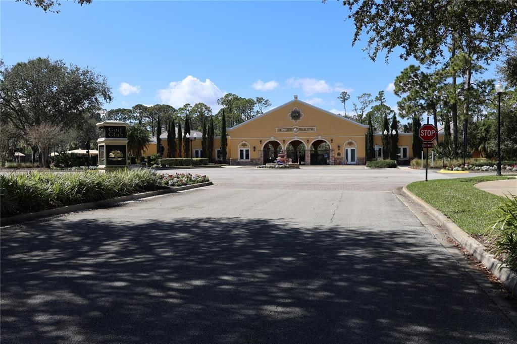 Под контрактом: $429,000 (3 спален, 2 ванн, 1872 Квадратных фут)