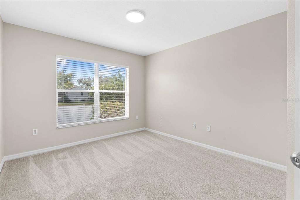 待售: $395,000 (4 贝兹, 2 浴室, 1962 平方英尺)