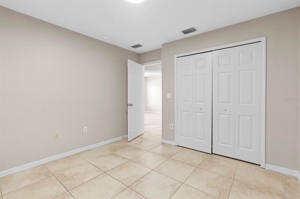 待售: $395,000 (4 贝兹, 2 浴室, 1962 平方英尺)