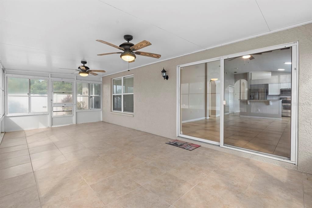 待售: $395,000 (4 贝兹, 2 浴室, 1962 平方英尺)