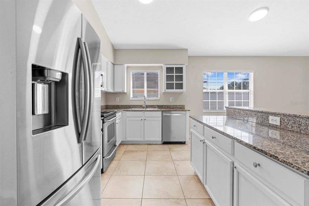 待售: $395,000 (4 贝兹, 2 浴室, 1962 平方英尺)