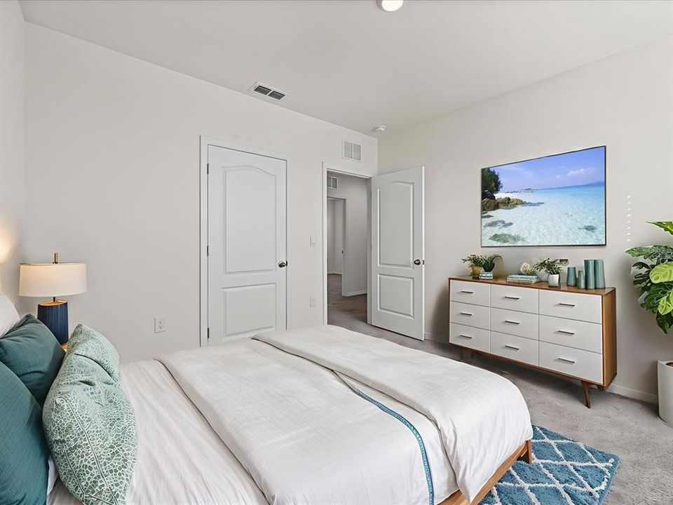 En Venta: $325,000 (5 camas, 3 baños, 2522 Pies cuadrados)